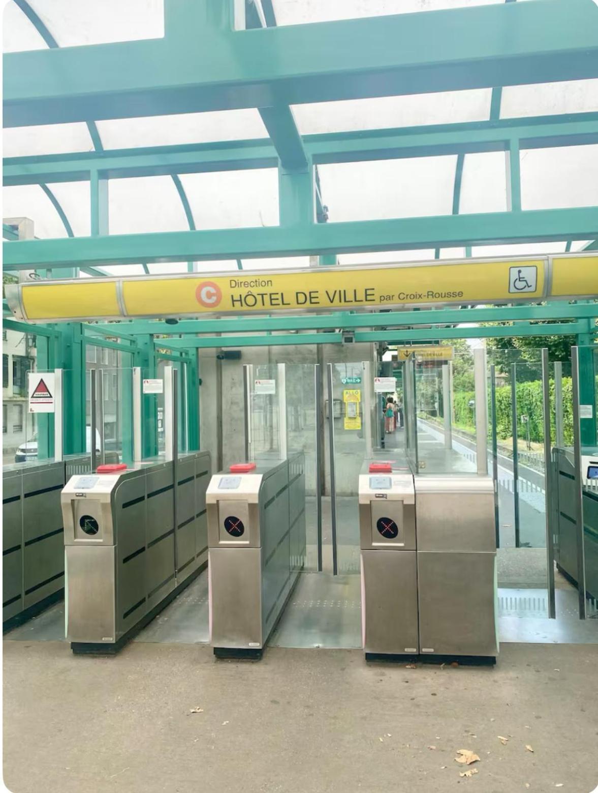 Art De Recevoir - L'Ecrin De Margnolles - Croix Rousse - Metro C-Cuire Caluire-et-Cuire Exteriör bild